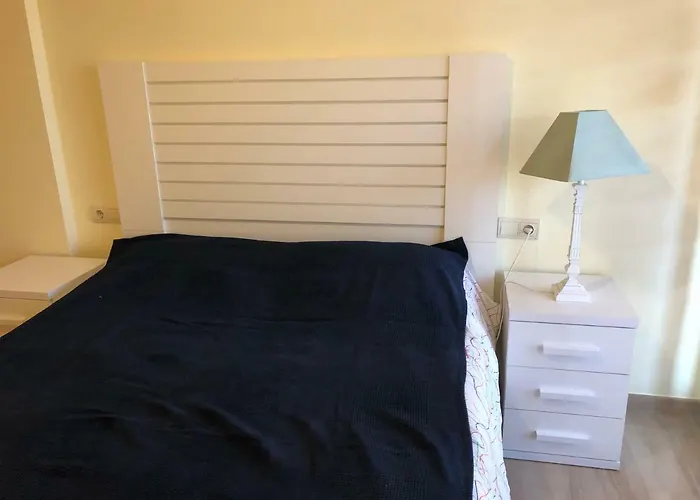 Cale Furs Dels 15 Mar * デニア